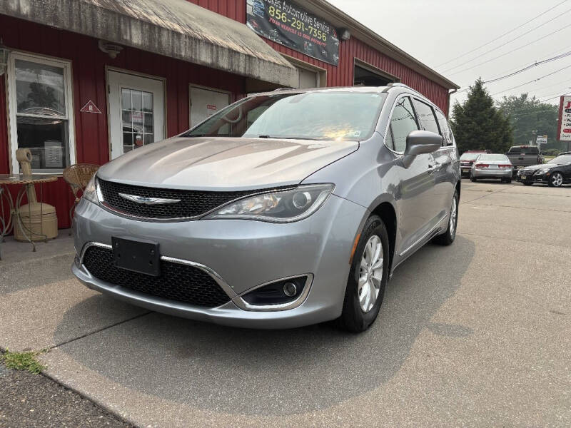 2018 Chrysler Pacifica Touring L