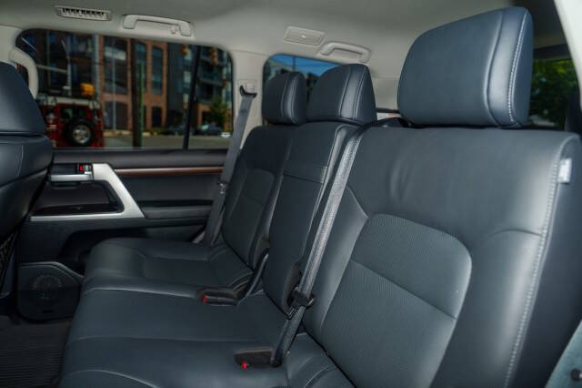 2020 Toyota Land Cruiser