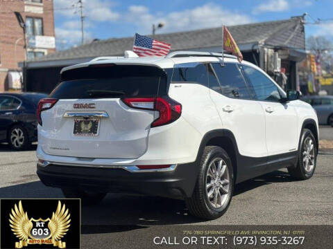 2023 GMC Terrain SLT