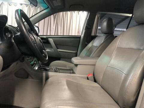 2011 Toyota Highlander SE