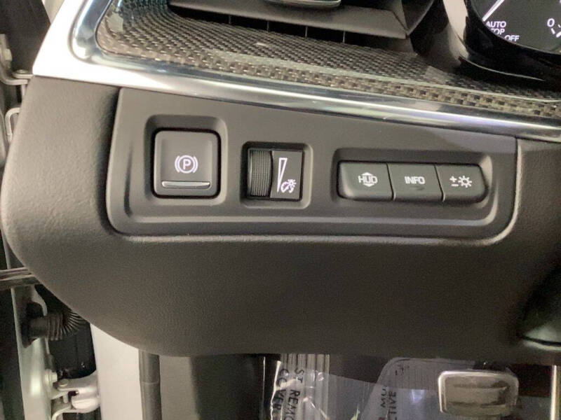 2020 Cadillac XT5 Sport