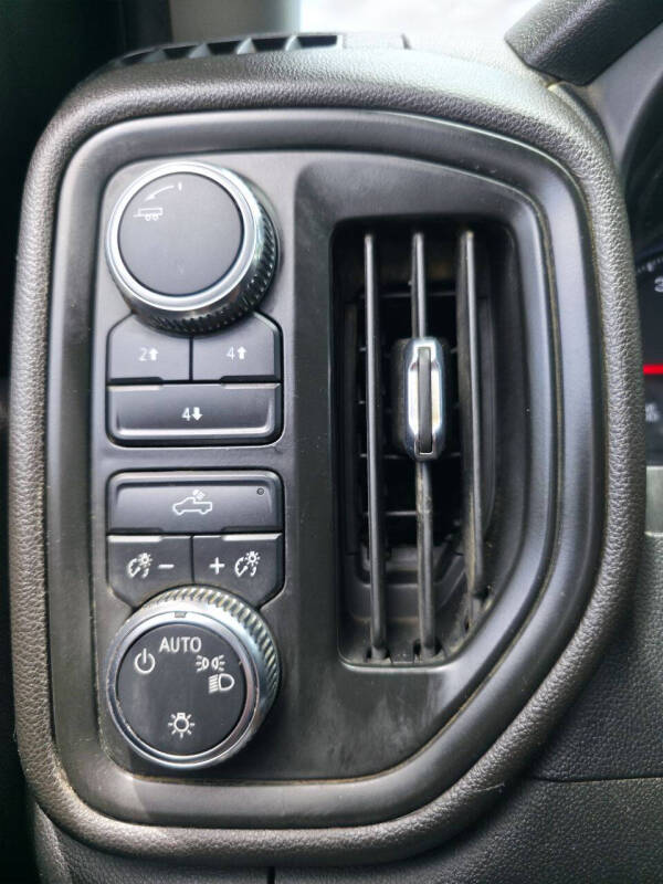 2023 GMC Sierra 2500HD Pro