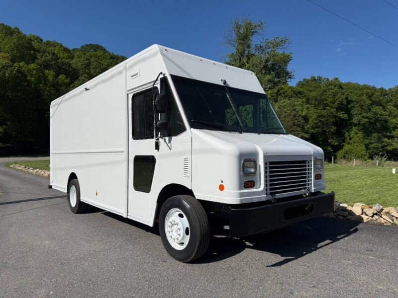 2019 Ford Stripped Chassis