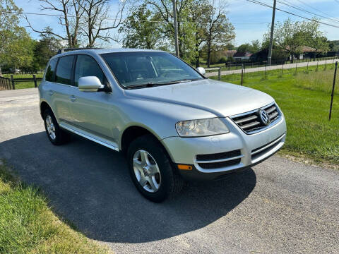 2005 Volkswagen Touareg for sale at TRAVIS AUTOMOTIVE in Corryton TN