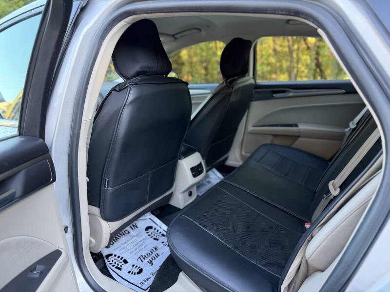 2019 Ford Fusion Hybrid SE