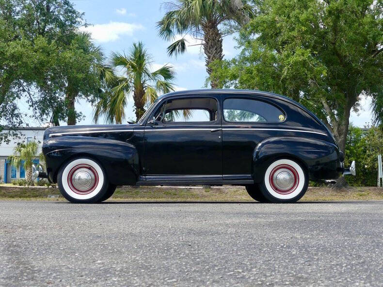1941 Ford Deluxe