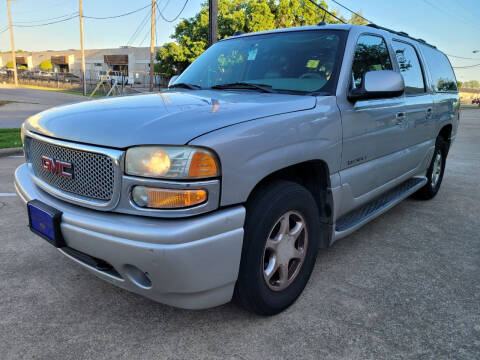 2004 GMC Yukon XL for sale at Dynasty Auto in Dallas TX