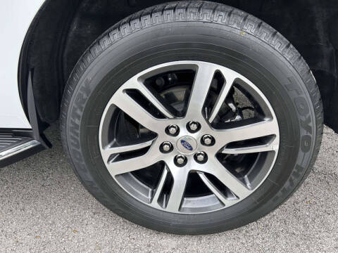 2022 Ford Expedition XLT