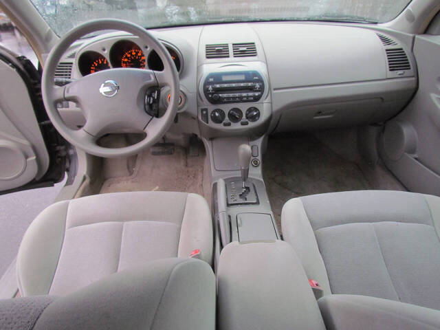 2004 Nissan Altima for sale at CAT CREEK AUTO in Menahga, MN