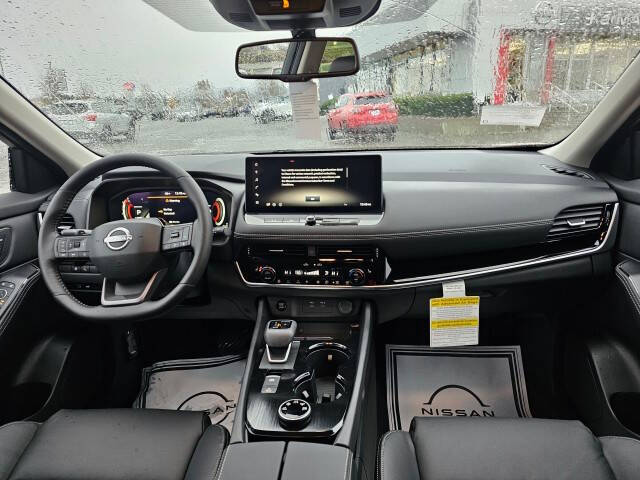 2025 Nissan Rogue SL