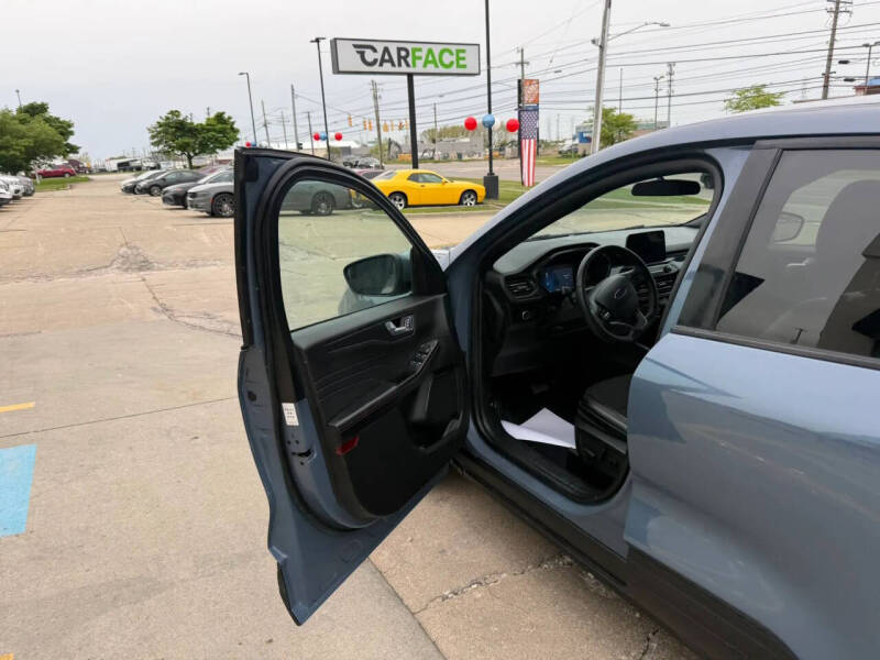 2025 Ford Escape ST-Line Select