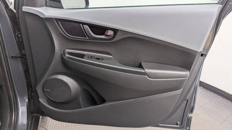 2021 Hyundai Kona SEL Plus