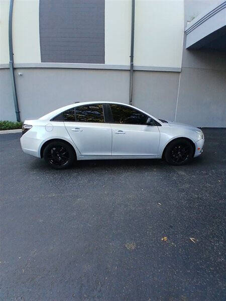 2013 Chevrolet Cruze LS Manual