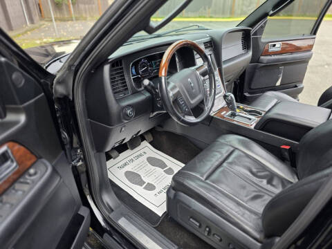 2016 Lincoln Navigator Select