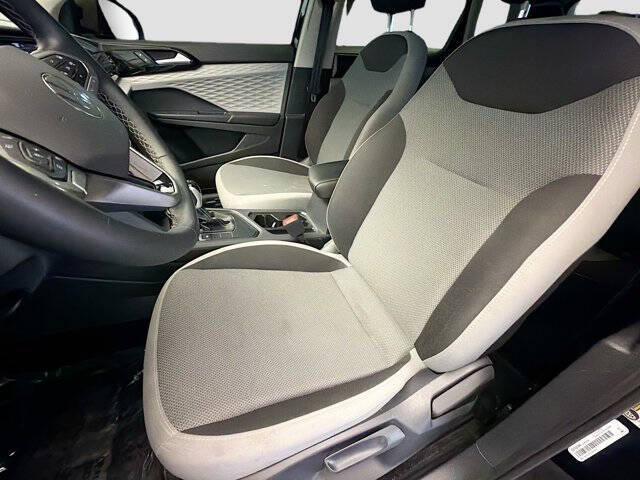 2022 Volkswagen Taos S