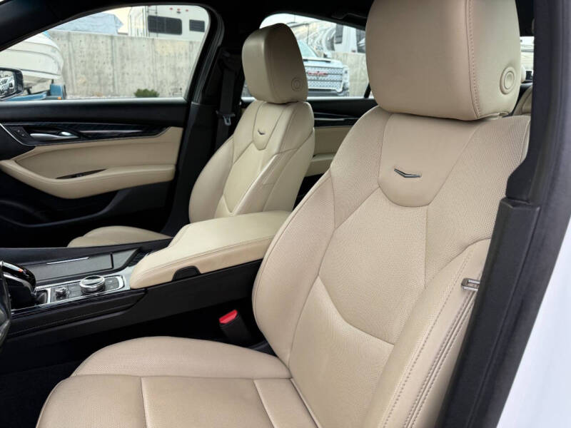 2023 Cadillac CT5 Premium Luxury