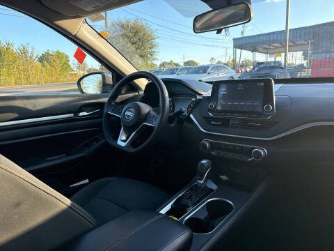 2022 Nissan Altima 2.5 SV