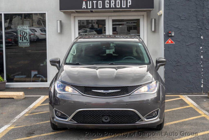 2020 Chrysler Pacifica Touring