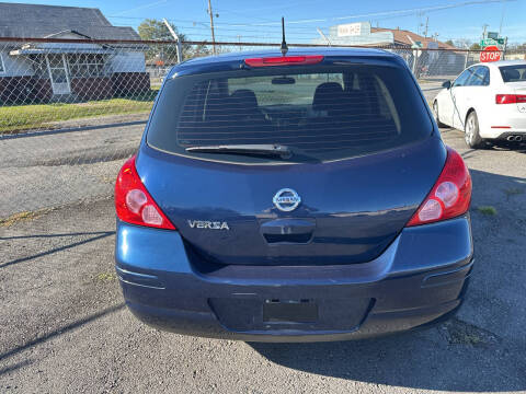 2012 Nissan Versa 1.8 S