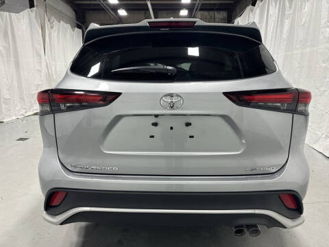 2025 Toyota Highlander XSE