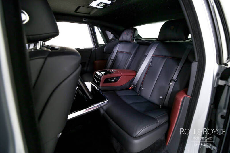 2024 Rolls-Royce Phantom