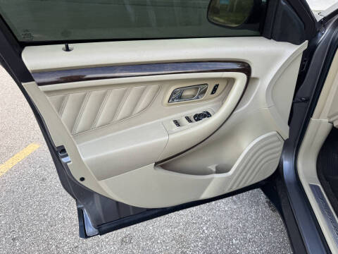 2013 Ford Taurus Limited