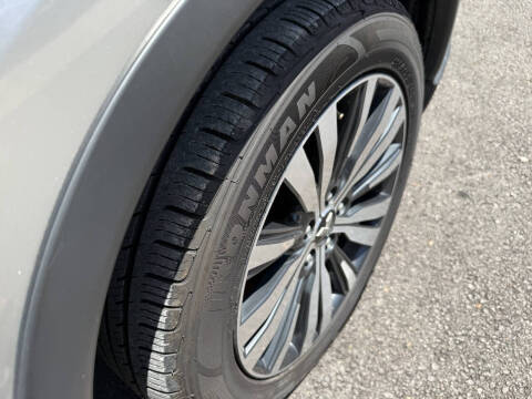 2020 Mitsubishi Outlander SEL