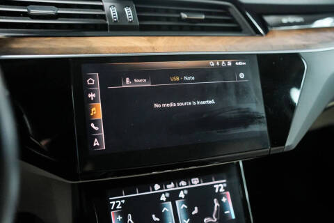 2019 Audi e-tron quattro Premium Plus