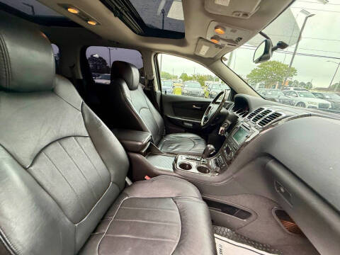 2011 GMC Acadia Denali