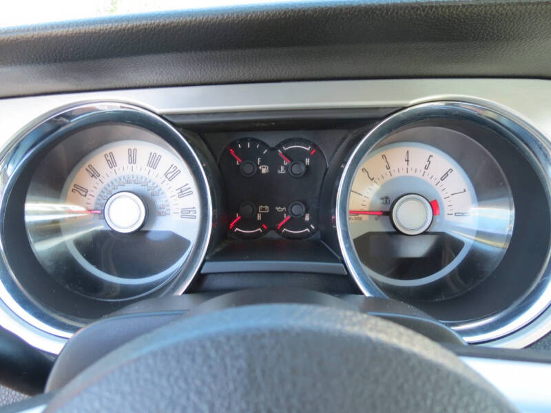 2011 Ford Mustang V6 Premium