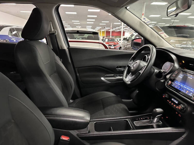 2021 Nissan Kicks SV