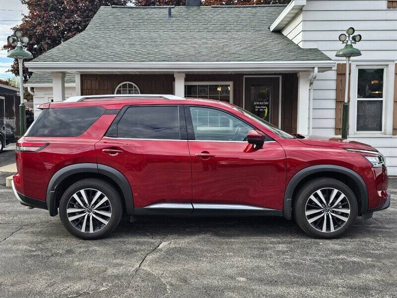 2025 Nissan Pathfinder Platinum