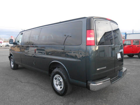 2017 Chevrolet Express LT 3500