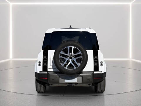 2026 Land Rover Defender 110 P300 S