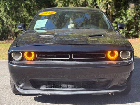 2016 Dodge Challenger SXT