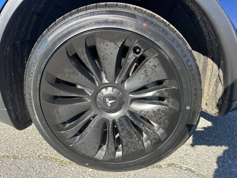 2024 Tesla Model Y Long Range