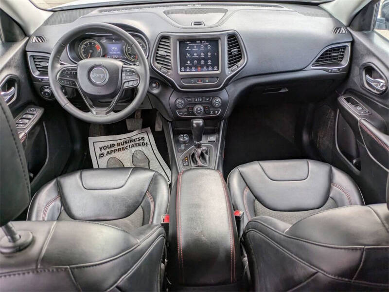 2022 Jeep Cherokee Trailhawk