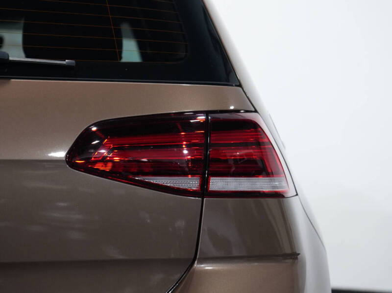 2019 Volkswagen Golf R 4Motion