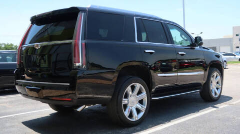 2018 Cadillac Escalade Luxury