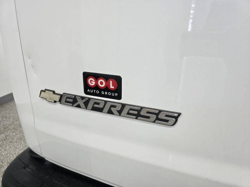 2019 Chevrolet Express 2500