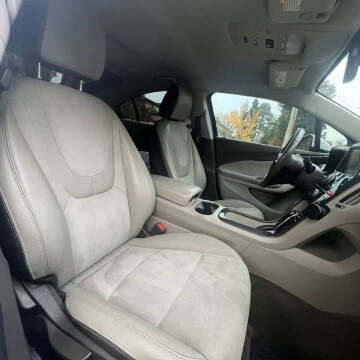 2013 Chevrolet Volt Premium