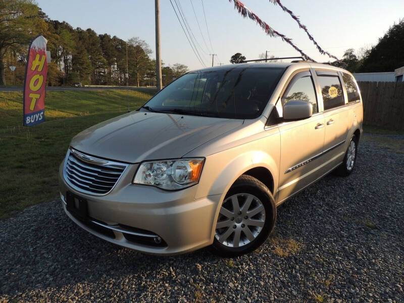 2013 Chrysler Town and Country for sale at Cars Plus in Fruitland MD