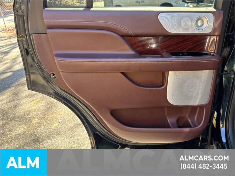 2021 Lincoln Navigator Black Label