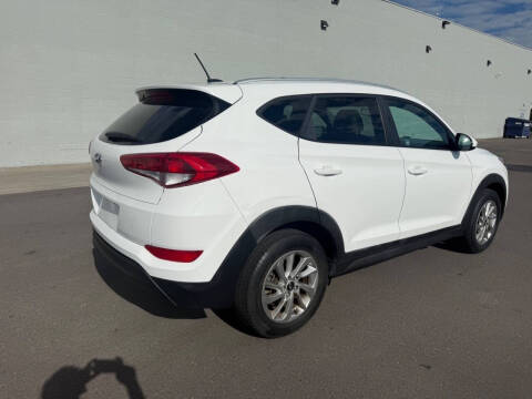 2016 Hyundai Tucson SE