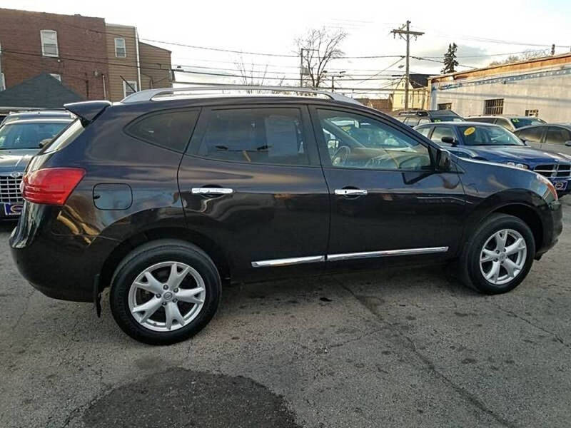 2011 Nissan Rogue SV