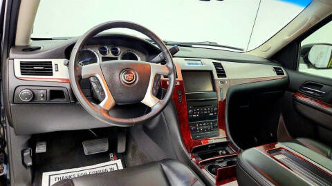 2012 Cadillac Escalade EXT Luxury