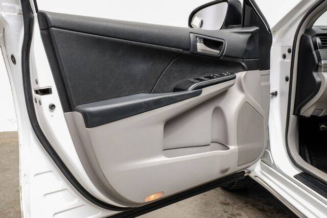 2012 Toyota Camry LE