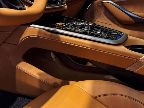 2026 Aston Martin DBX 707