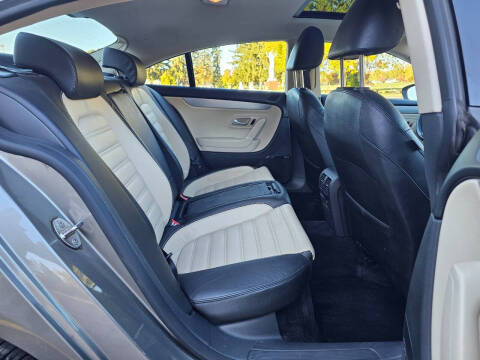 2009 Volkswagen CC VR6 4Motion