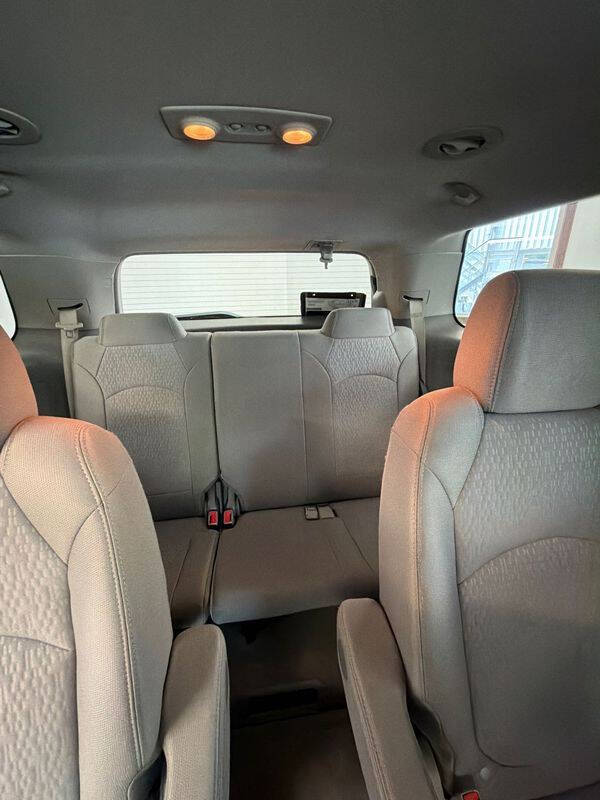 2016 GMC Acadia SLE-2